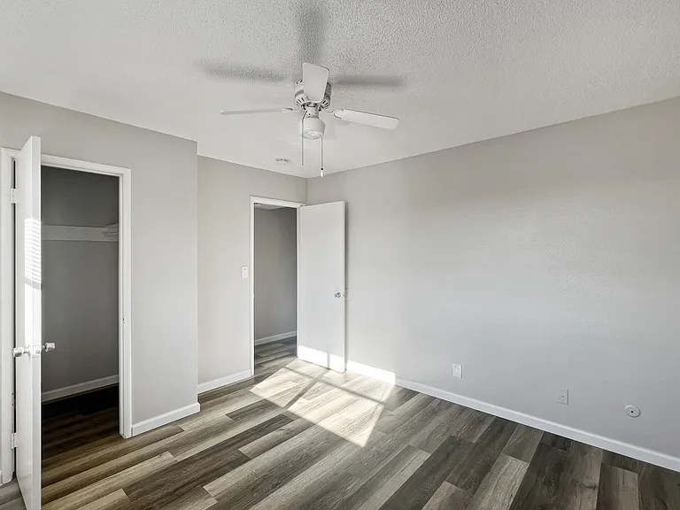 Ethan Apartments — Photo 52
