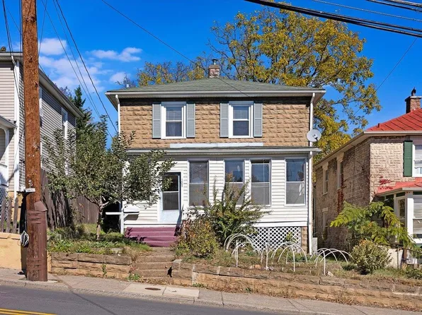 107 E Hampton St, Staunton, VA 24401