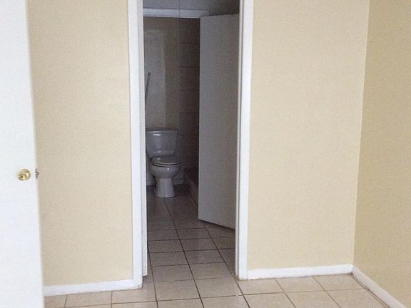 5th image of 2512 W Stroud Ave APT 136