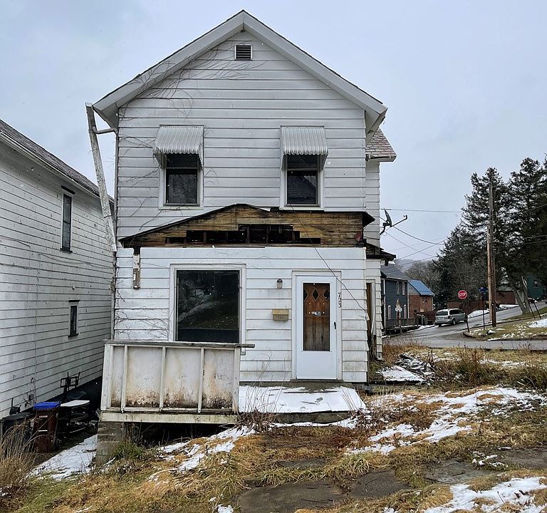 723 13th St, Franklin, PA 16323 Zillow