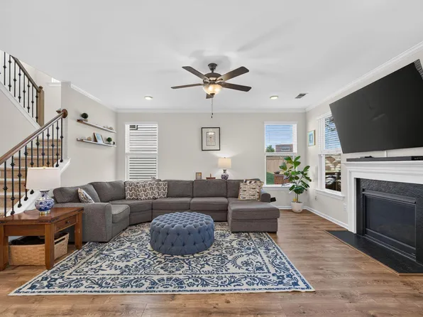 4454 Benton Mill Dr, Fuquay Varina, NC 27526