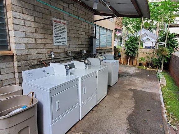 5th image of 215 Paoakalani Ave APT 3