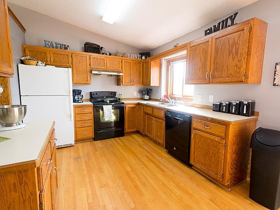 4th image of 15147 Dunbar Blvd