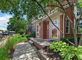 141 W Kenilworth Ave, Royal Oak, MI 48067
