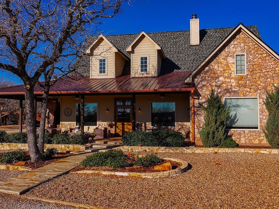 Whispering Oak Retreat in Stephens County 