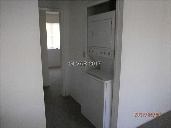 4th image of 4300 N Lamont St APT 287