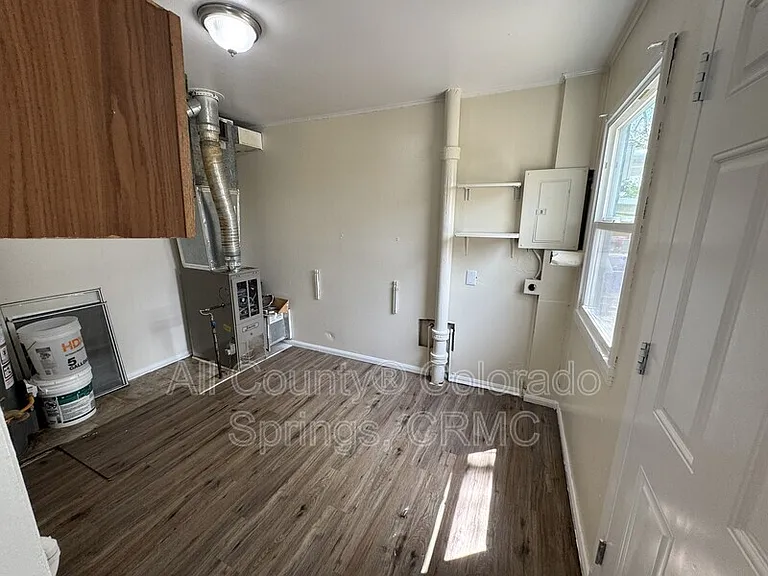 607 Brookshire Ave — Photo 6