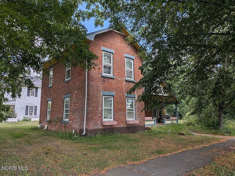 1st image of 326 Depot St