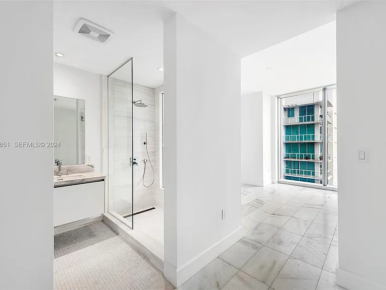 700 NE 26th Ter #1305 — Photo 11