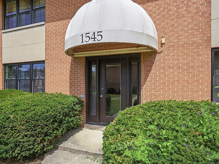 1545 King Ave #D — Photo 3