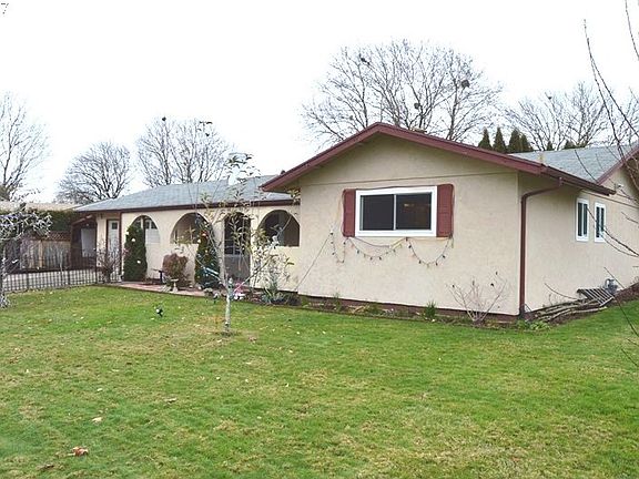 5th image of 4497 Blaine Ct NE