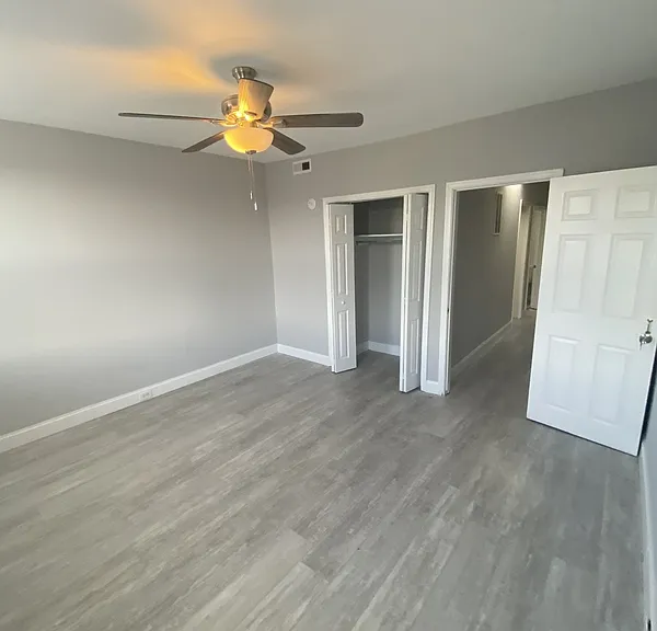 424 Ilchester Ave — Photo 16