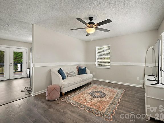 3rd image of 2646 Icard Rhodhiss Rd