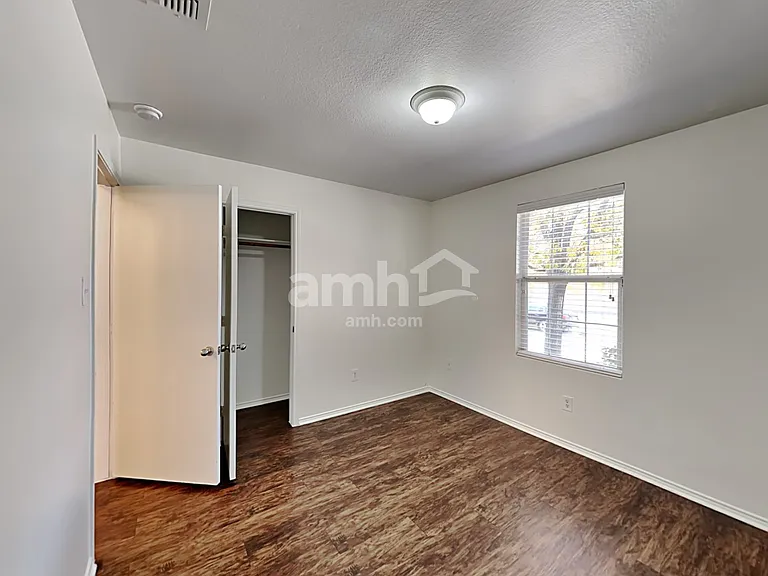 742 Mission Ln — Photo 14