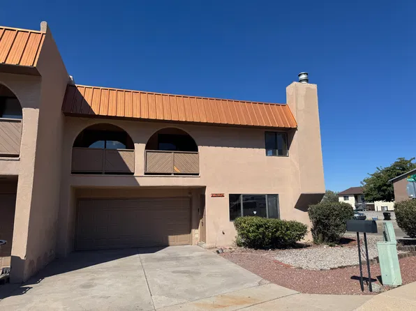 2807 Nakomis Dr NE, Albuquerque, NM 87112