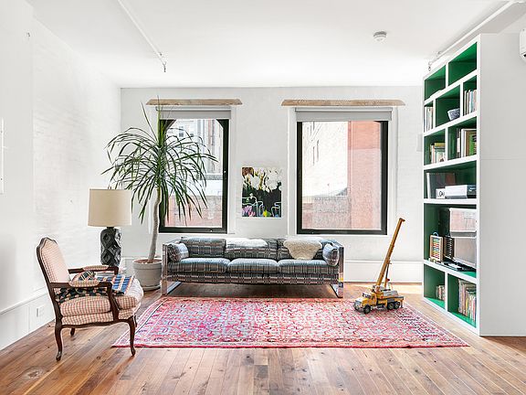 5th image of 97 Crosby St APT 4