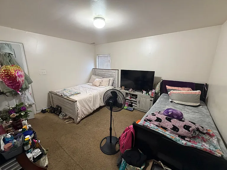 218 Obrien Rd — Photo 49