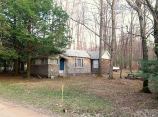 105 Branch Rd, Greentown, PA 18426