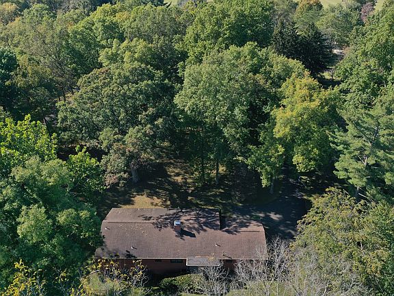 5th image of 4715 N Shore Dr