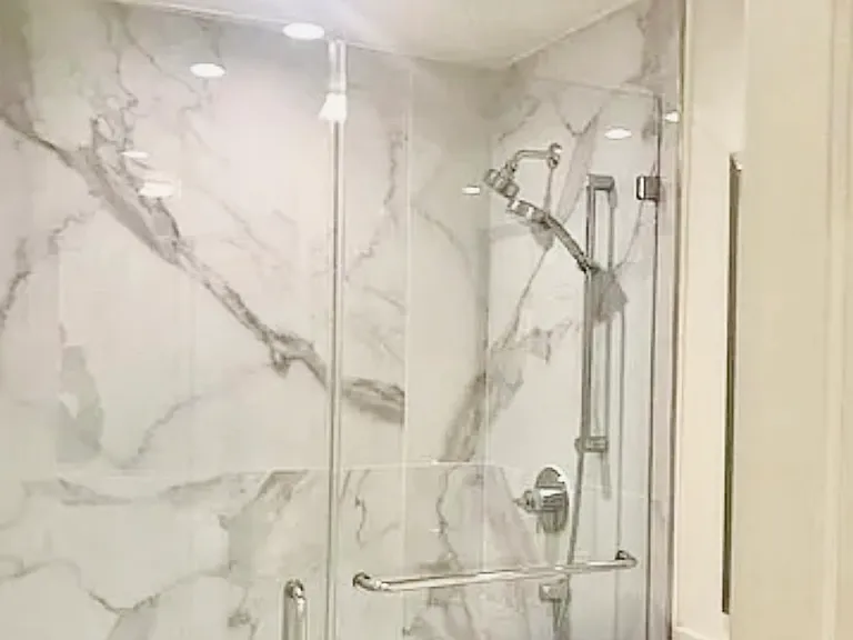 344 N Palm Dr #201 — Photo 3