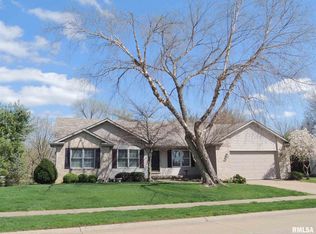 1763 Streamside Dr, Bettendorf, IA 52722