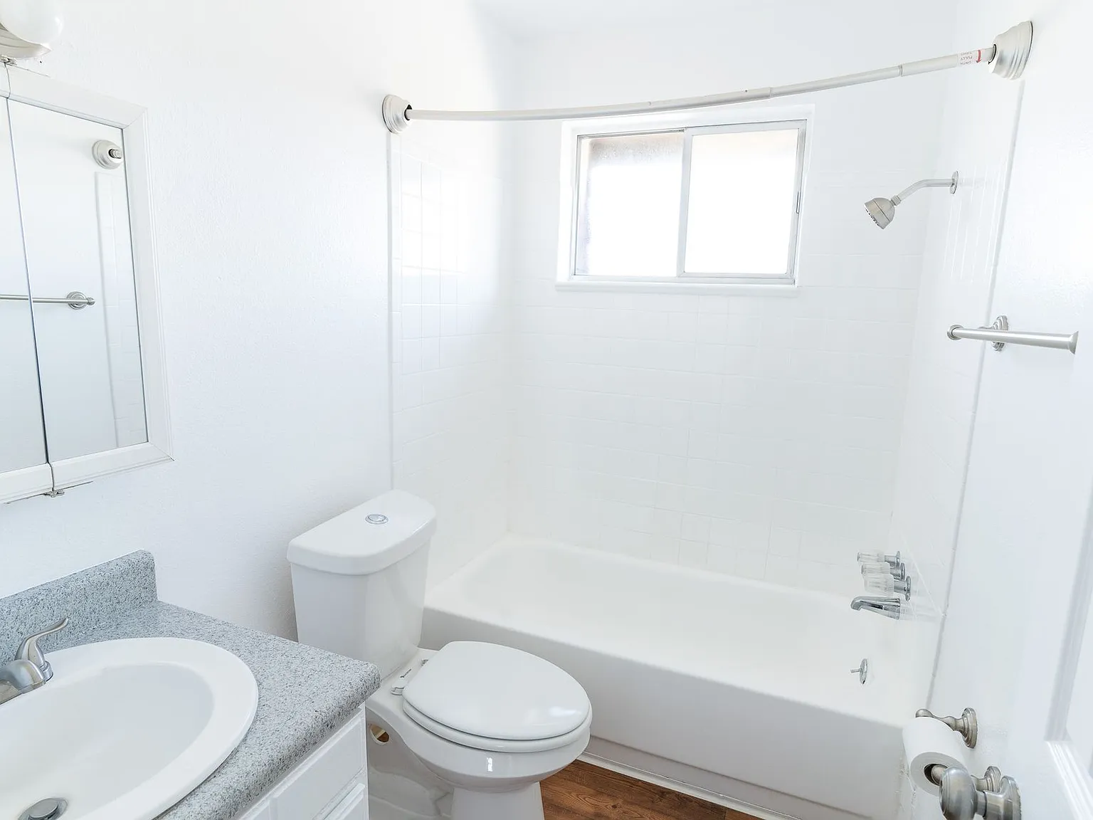 Linda Kay Apartments — Photo 4