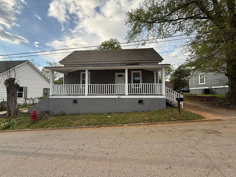 1st image of 515 Hallyburton St