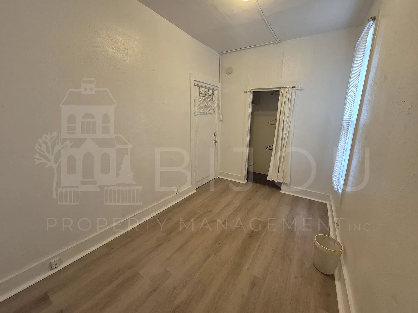 Downtown Rooms — Photo 2