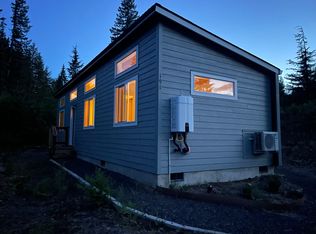 191 Edgewater Dr, Carson, WA 98610