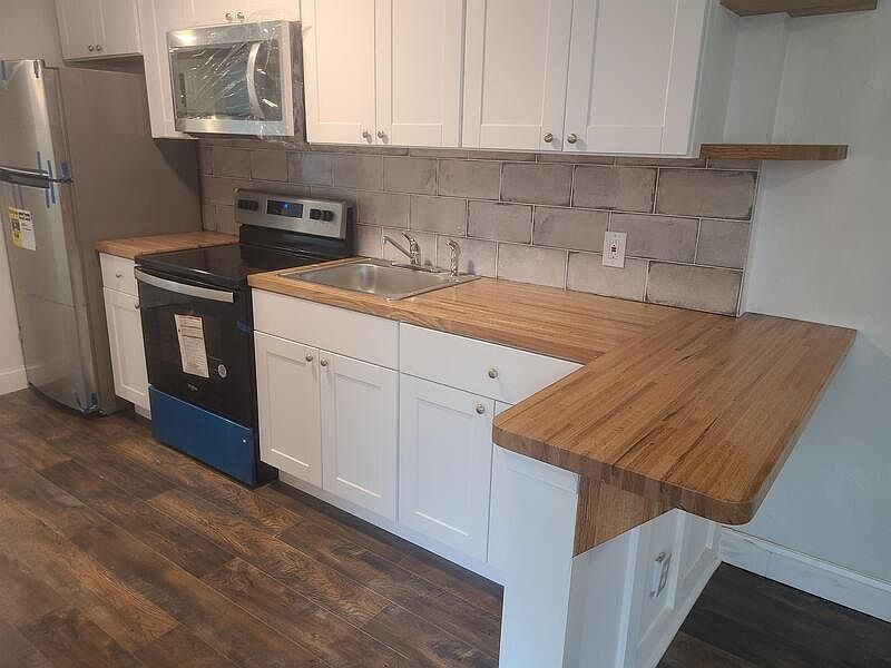 1st image of 2421 Bolton St #A