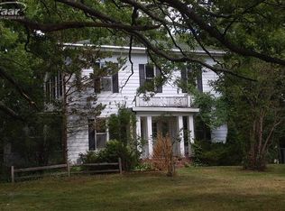 8383 Fenton Rd, Grand Blanc, MI 48439