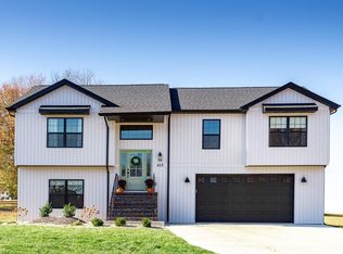 420 Cook St, Troy, IL 62294