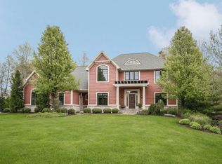 3060 Ashton Ridge Dr SE, Ada, MI 49301