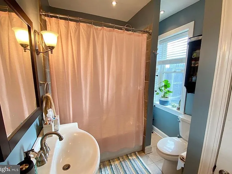 870 N 26th St #2 — Photo 7