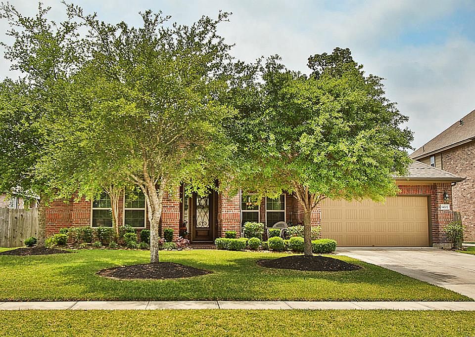 1st image of 14702 Castle Cove Ln