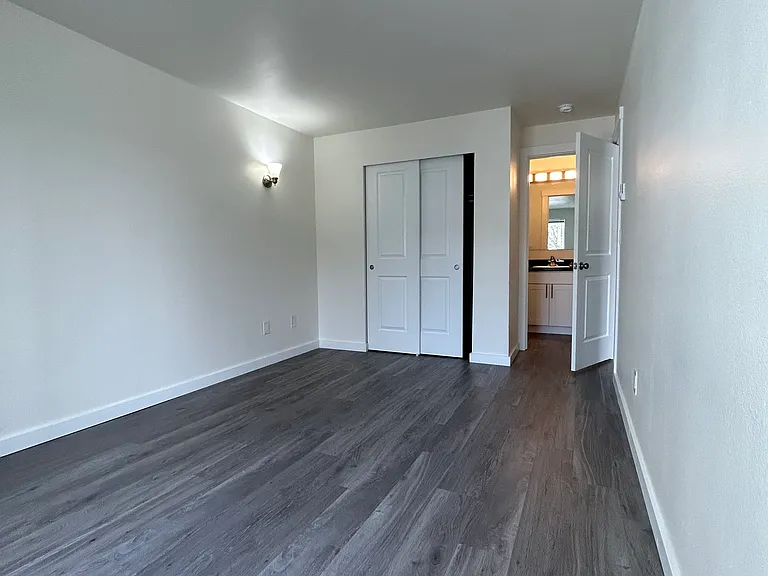 Olympic View Apartments — Photo 39