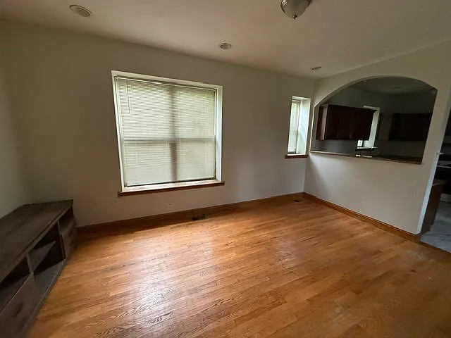 2 bed, 1400 sqft, $1,550 — Photo 3