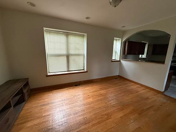 3rd image of 1520 S Spaulding Ave APT 1R