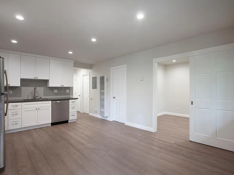 1811 Francisco Street — Photo 1