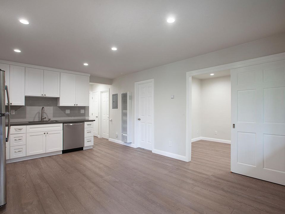 1st image of 1811 Francisco St #033221109
