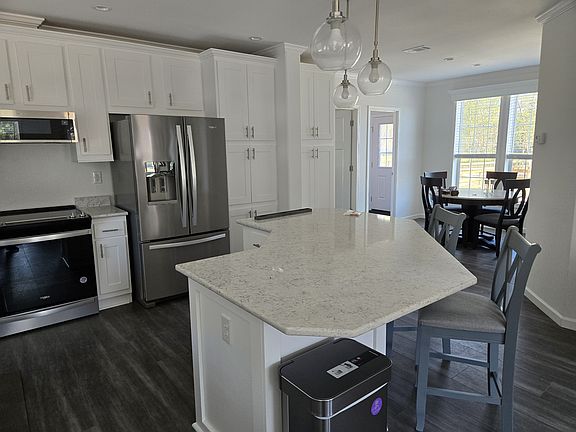 3rd image of 525 NW 80th Ave #525