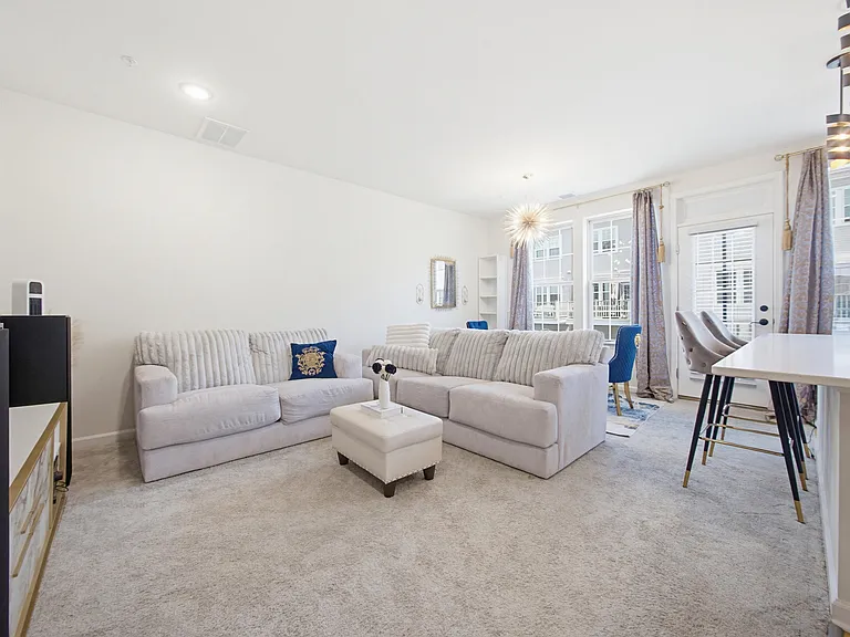 44 Leahy Dr — Photo 1