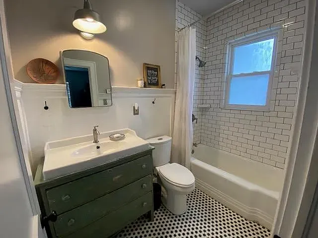 807 Holloway Ave — Photo 9