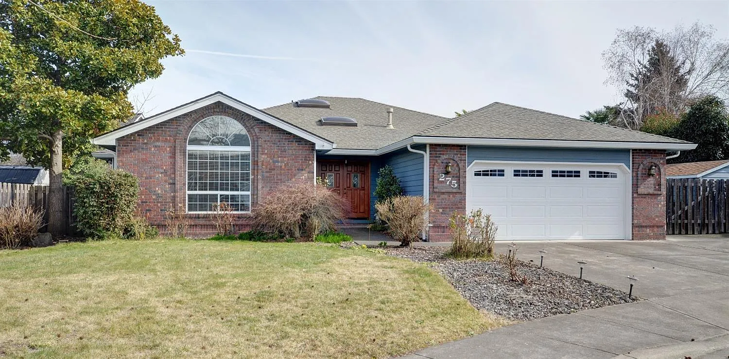 275 Vincent Ct photo 1