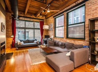 1745 N Paulina St #206, Chicago, IL 60622