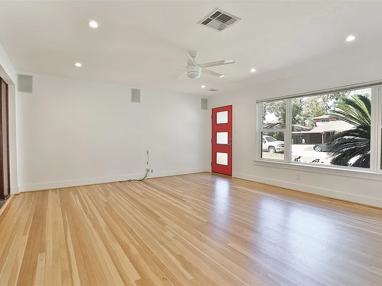 4613 Libbey Ln — Photo 5