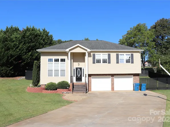4 Miss Julia Way, Granite Falls, NC 28630