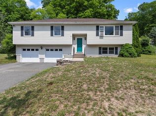 31 Crofut Rd, Naugatuck, CT 06770