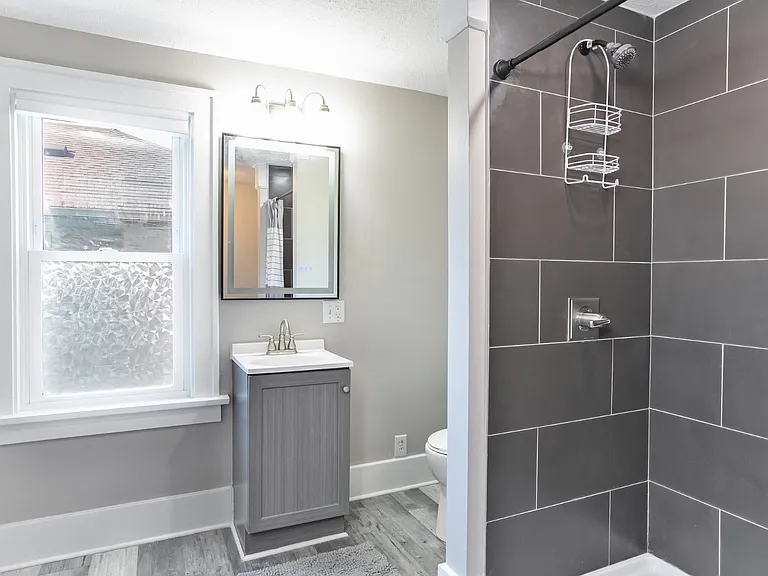 1250 Portage Ave — Photo 28