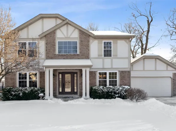 16215 Surfview Ct, Grover, MO 63040